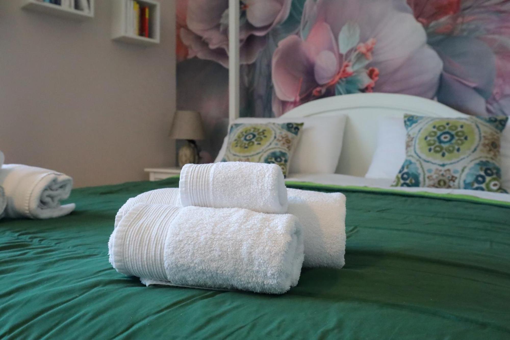 Accademia Apartment Сассарі Екстер'єр фото
