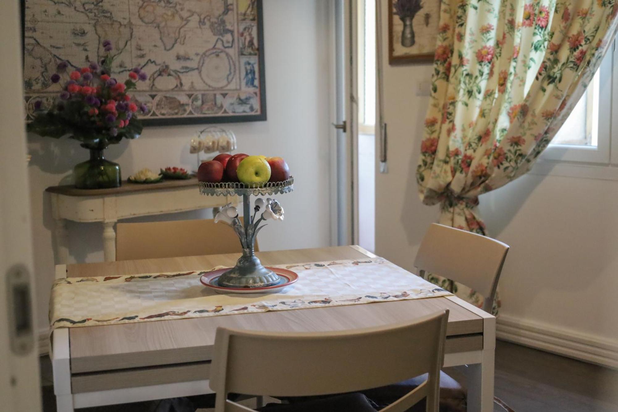 Accademia Apartment Сассарі Екстер'єр фото