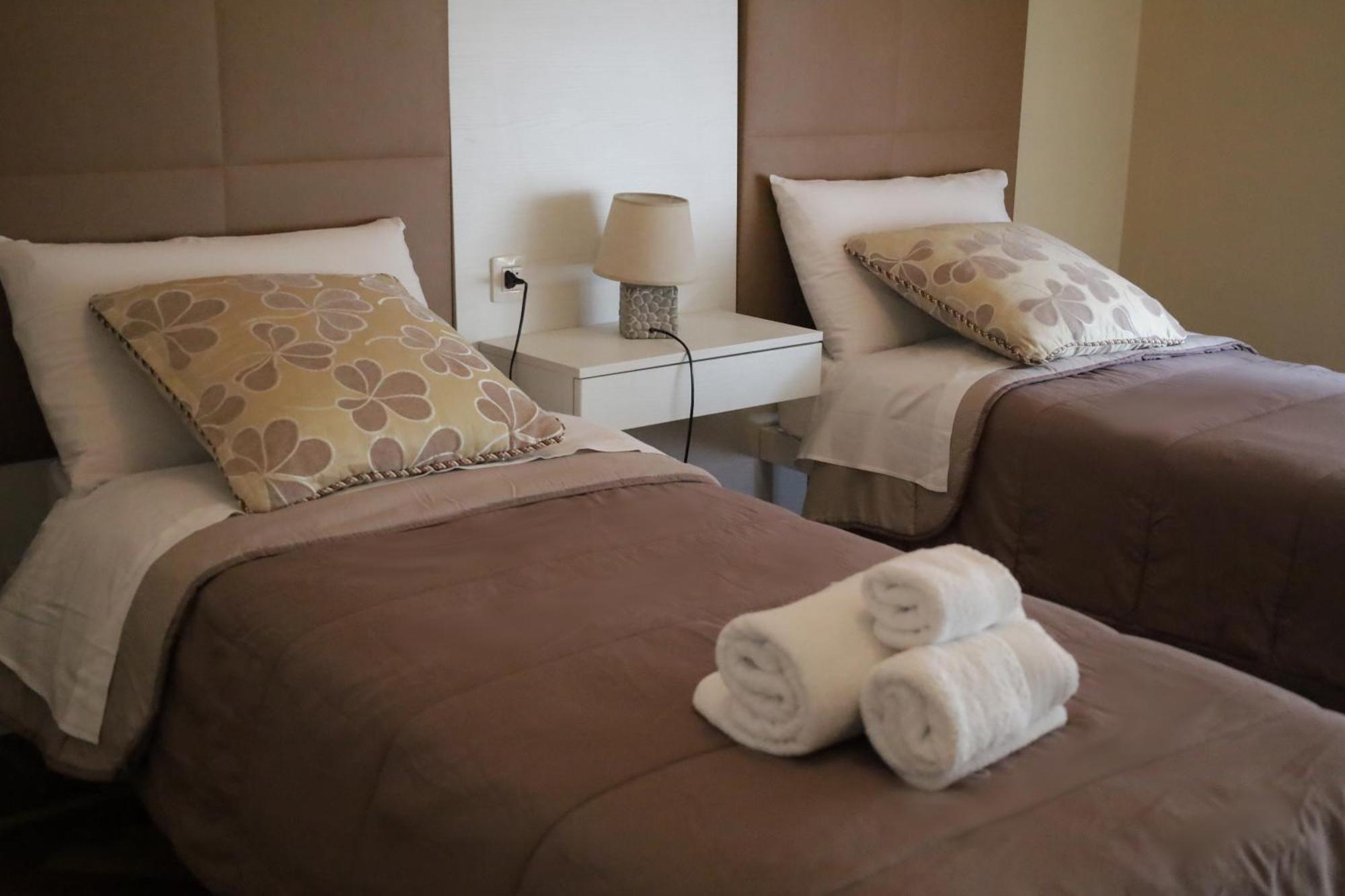 Accademia Apartment Сассарі Екстер'єр фото
